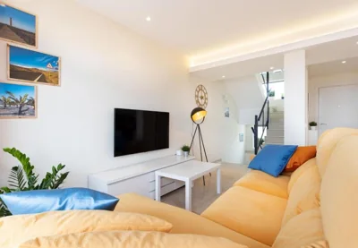 Sunny Castillo Apartment — photo 10