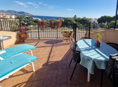 SunRise Den, a pie de playa, vista al mar y piscina — foto 10