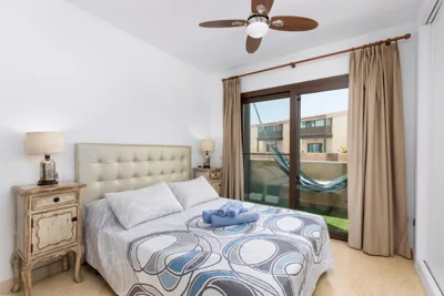Sunset Beach 4 Bedroom Villa 200m to Beach+Fast WIFI — Foto 2