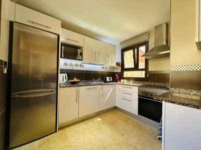 Sunset Beach 4 Bedroom Villa 200m to Beach+Fast WIFI — Foto 5