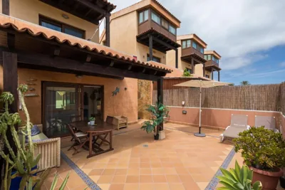 Sunset Beach 4 Bedroom Villa 200m to Beach+Fast WIFI — Foto 7