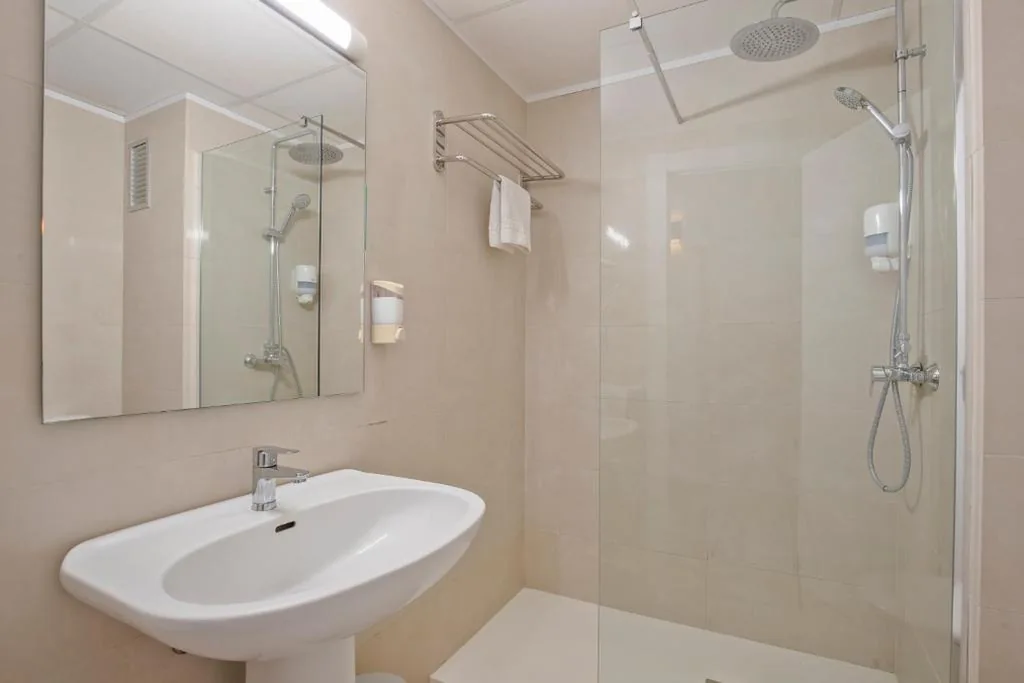 Queensize studio met airconditioning — Sunside Ibiza Studios - Only Adults