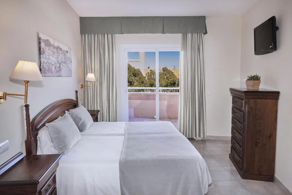 Apartment mit Poolblick — Sunway Playa Golf & Spa Sitges