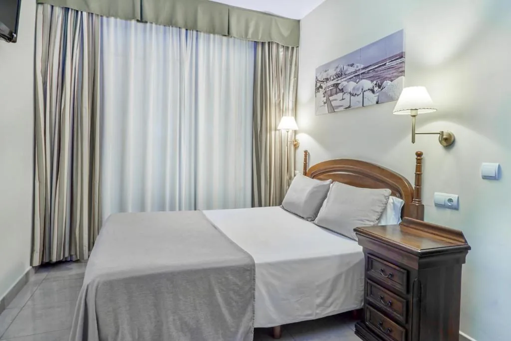 Apartment mit 1 Schlafzimmer und Meerblick — Sunway Playa Golf & Spa Sitges