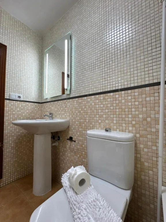 Camera doppia con bagno in comune - 2 letti — Surf and Stay House