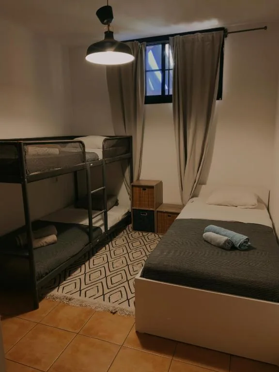 Einzelbett im gemischten Schlafsaal — Surf&Sleep
