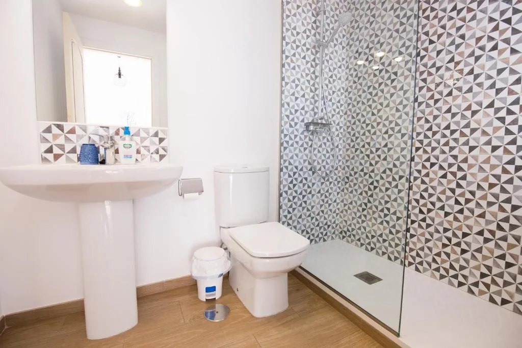 Doppelzimmer mit Balkon — Surfers Retreat