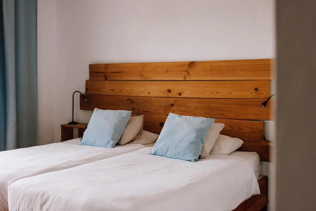 Camera tripla con balcone — Surfescape Fuerteventura