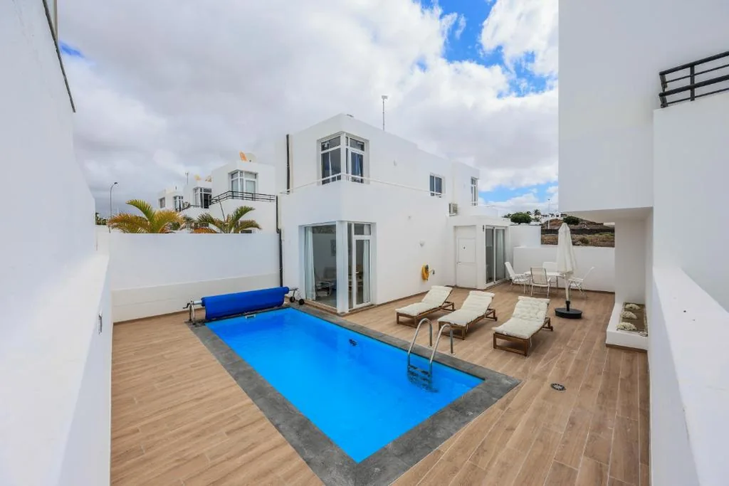 Villa — Sweet Villa Aria