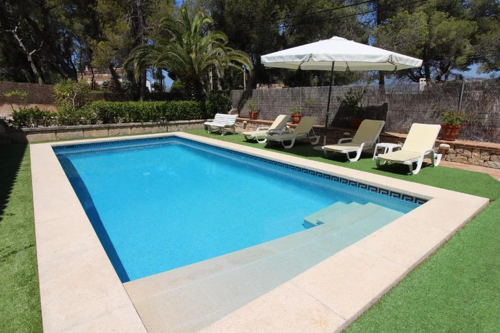 Villa — Swim and Barbecue near the Sea