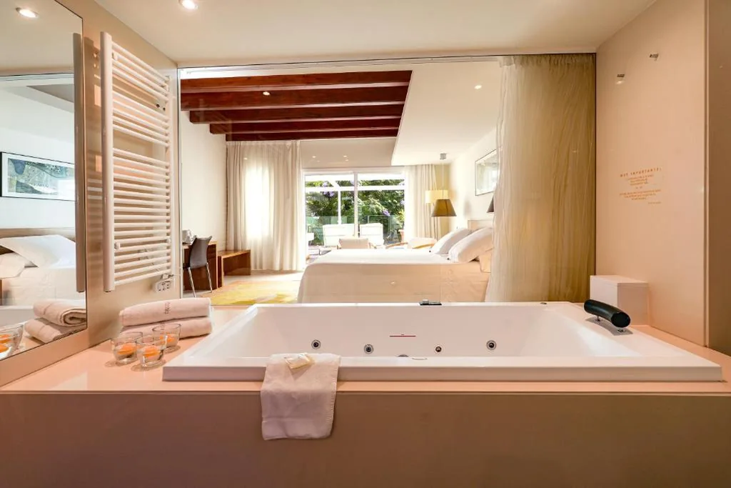 Superior Double Room with Sauna — Tancat de Codorniu