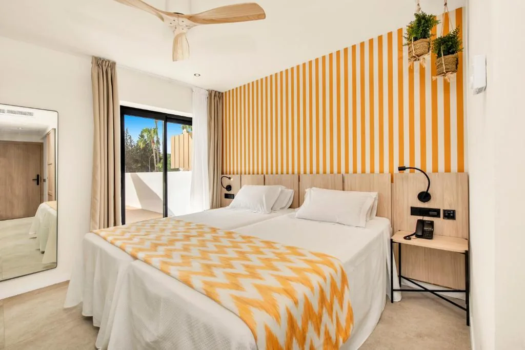 Premium Room with Terrace - Unlimited Brunch — Tangerine by Honne Hotels - Adults Only
