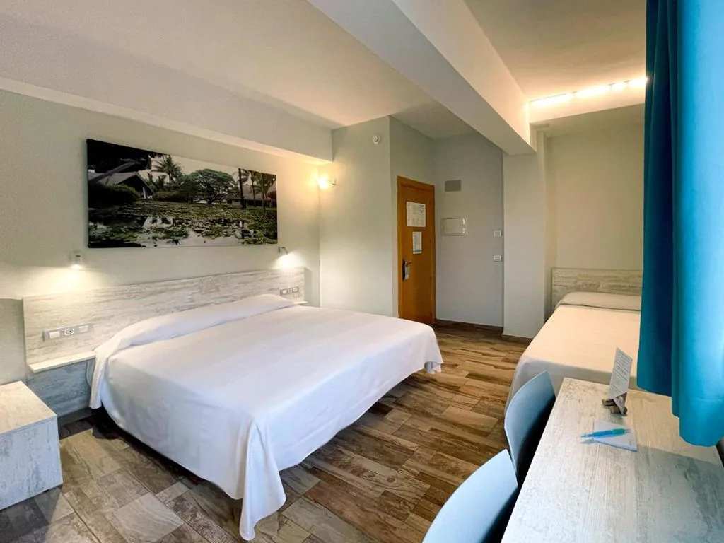 Dreibettzimmer — Te Maná Hotel