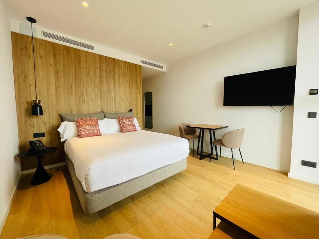 Deluxe-Studio — Tembo Barcelona