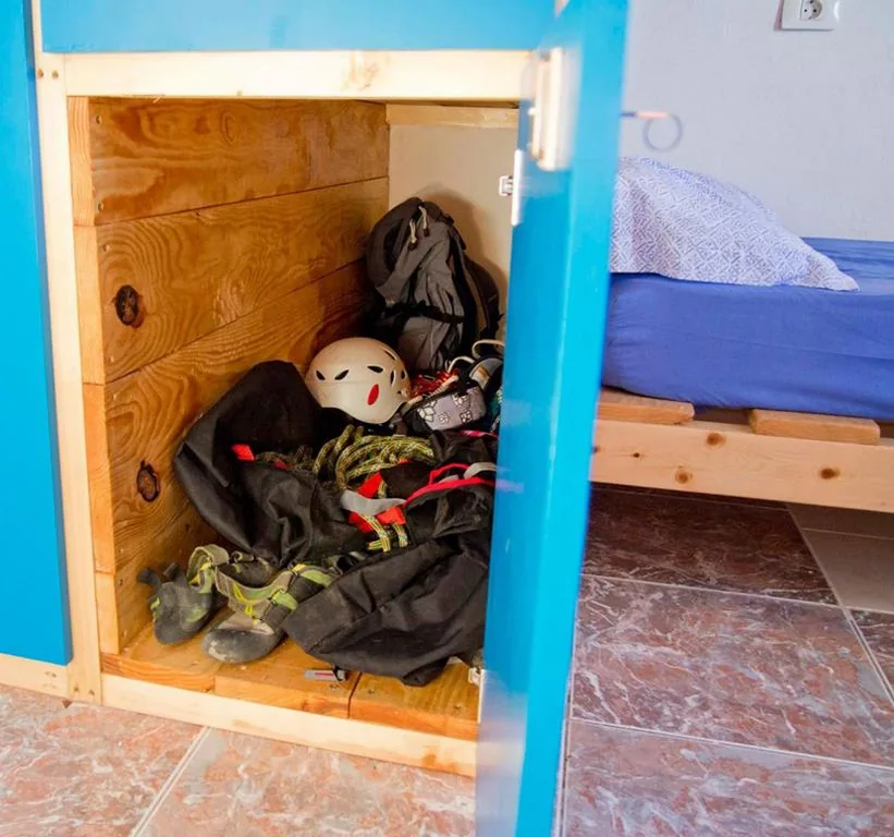 Posto letto singolo in dormitorio condiviso da 4 posti — Tenerife Climbing House