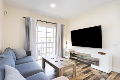 TenoHomes Spacious Buenavista House & BBQ — photo 6