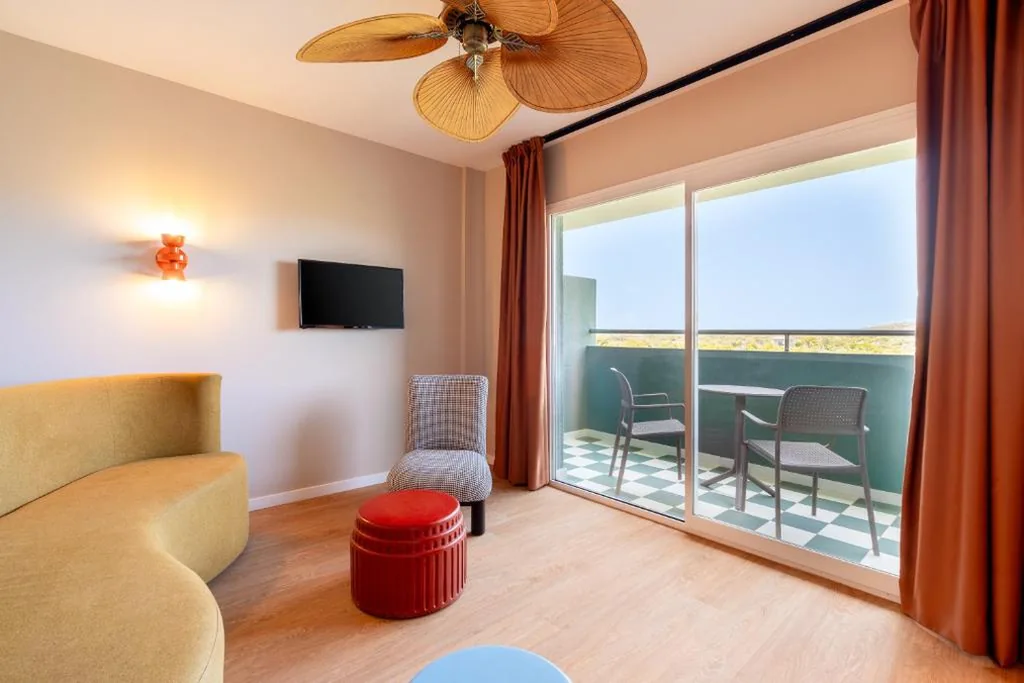 Suite mit Bergblick und unbegrenztem Brunch (2 Erwachsene) — tent Mojito Suites