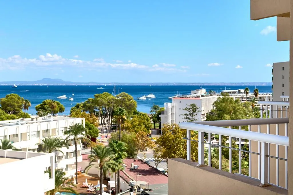 Habitación Doble con vistas al mar y brunch ilimitado — tent Palmanova