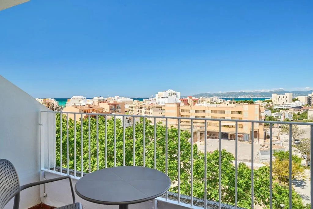 Doppelzimmer mit Meerblick und unbegrenztem Brunch — tent Playa de Palma