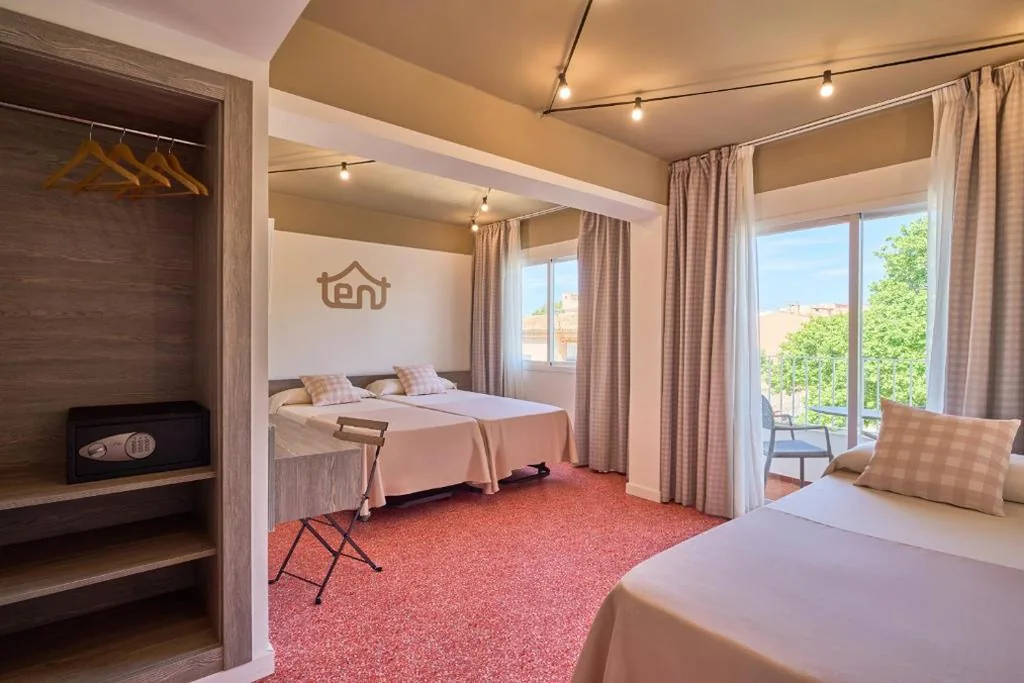 XL Room (2 Erwachsene + 2 Kinder) – unbegrenzter Brunch — tent Playa de Palma