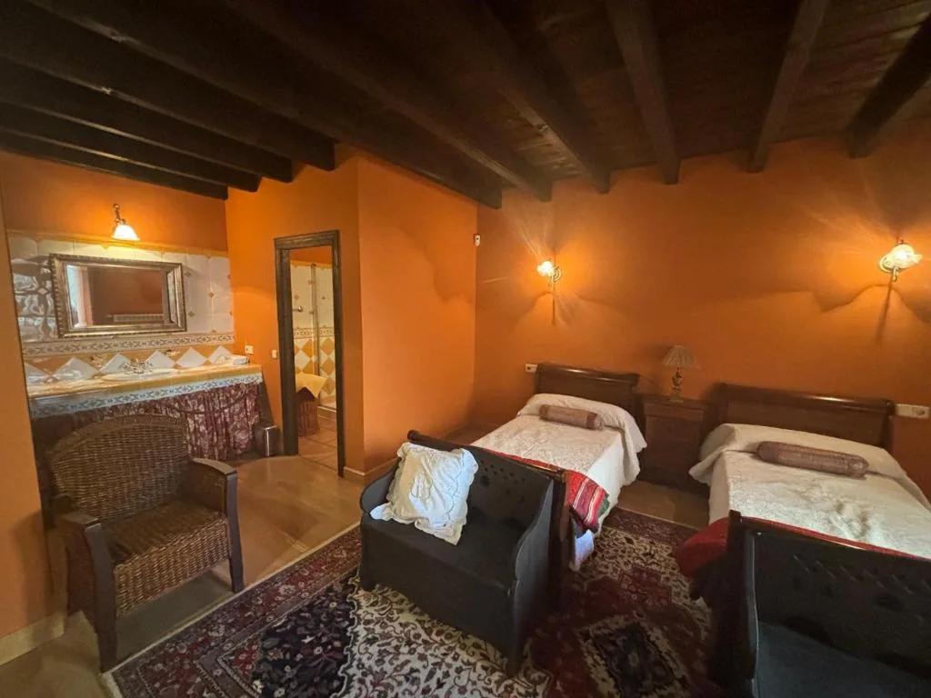 Doppelzimmer mit eigenem Bad — Terraplén Seis Boutique Hotel