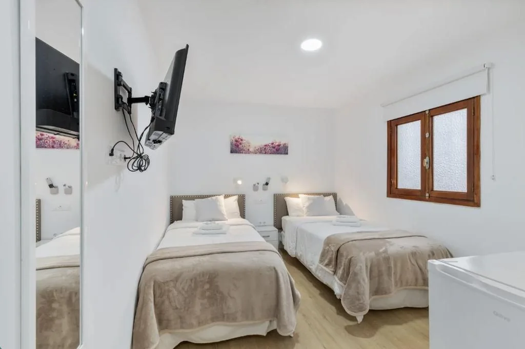 Quarto Duplo com casa de banho privativa — TeXeda Room Suites
