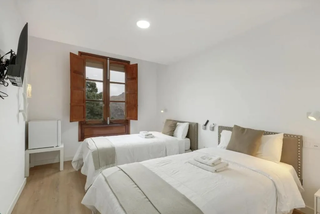 Quarto Duplo com casa de banho privativa — TeXeda Room Suites