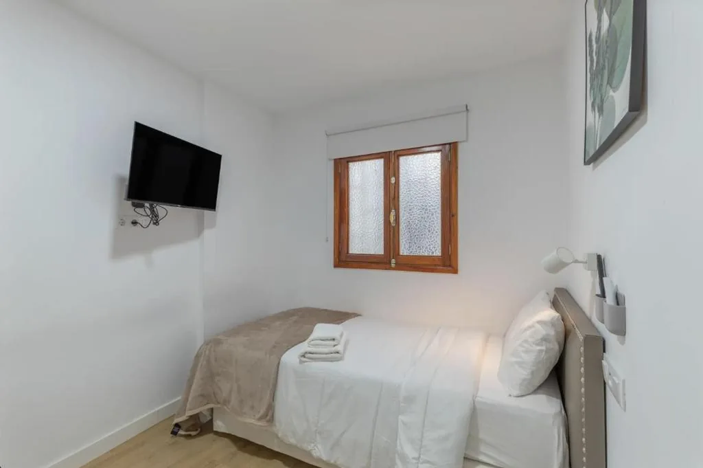 Quarto Individual com casa de banho privativa — TeXeda Room Suites