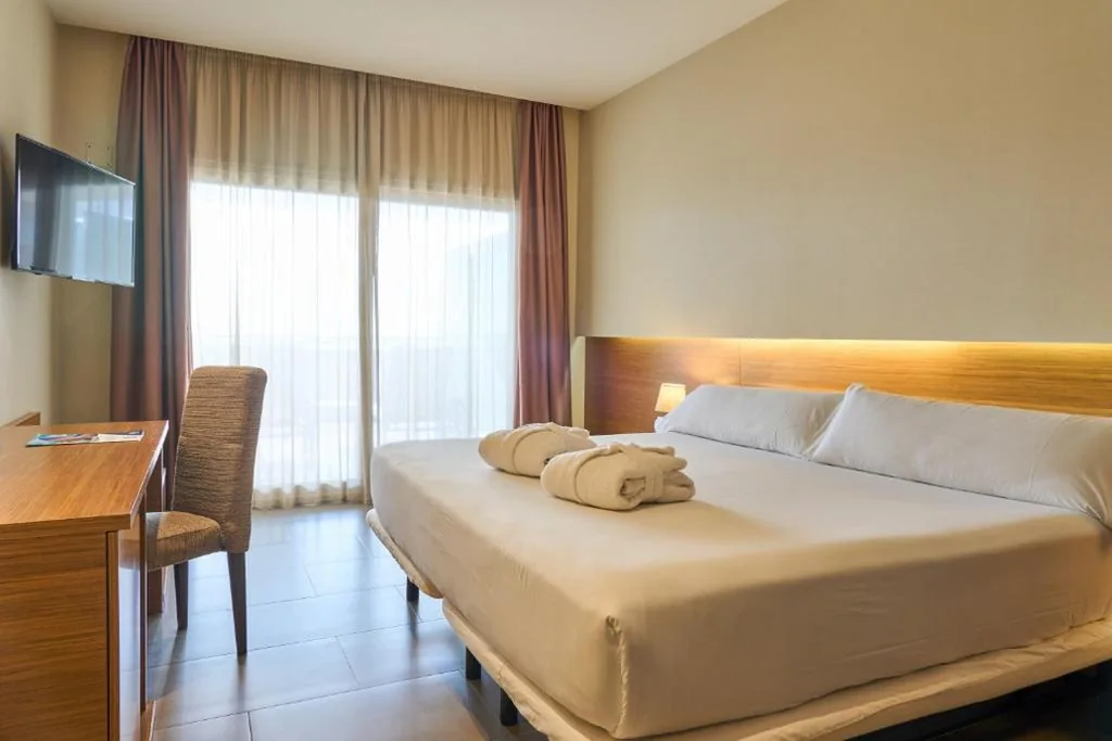 Superior tweepersoonskamer met 2 bedden — Thalasia Costa de Murcia