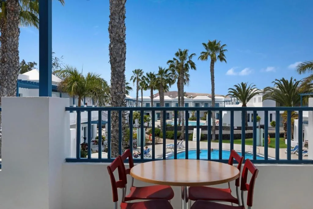 Appartement avec vue sur la piscine — THB Tropical Island