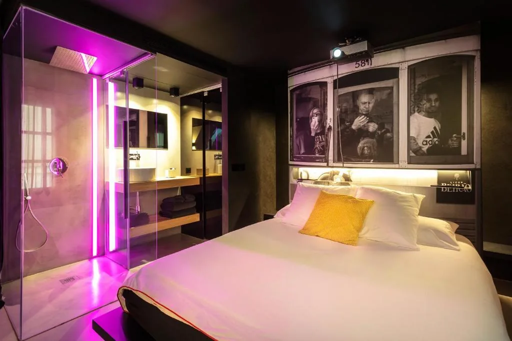 Quarto Duplo Standard — The Black Boutique -- Turistea Suites