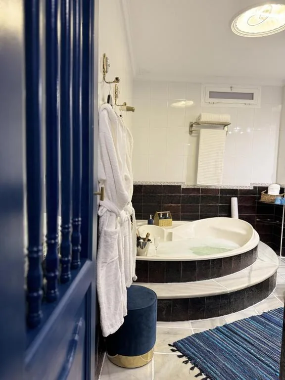 Suite Executive — The Blue Suite