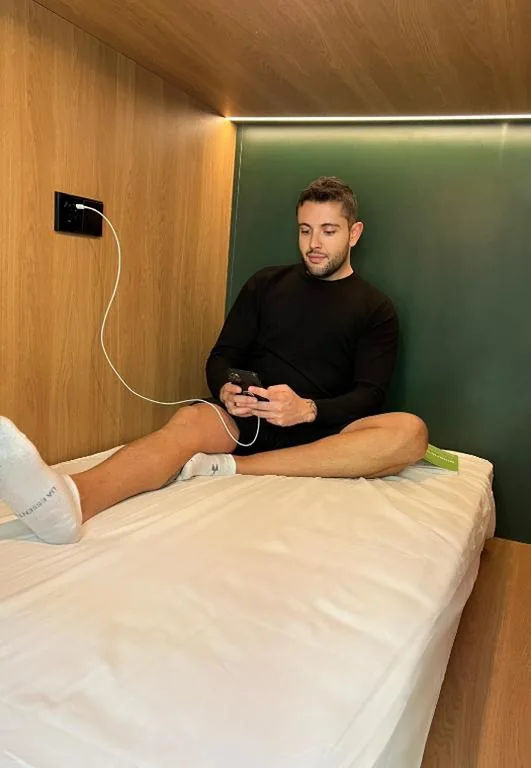 Lit en dortoir mixte de 10 lits avec lavabo — The Boc Hostels - City