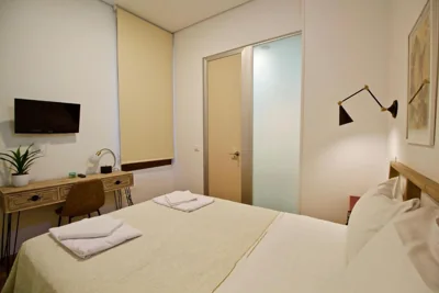 The Bridge Huertas - Hostal — foto 12
