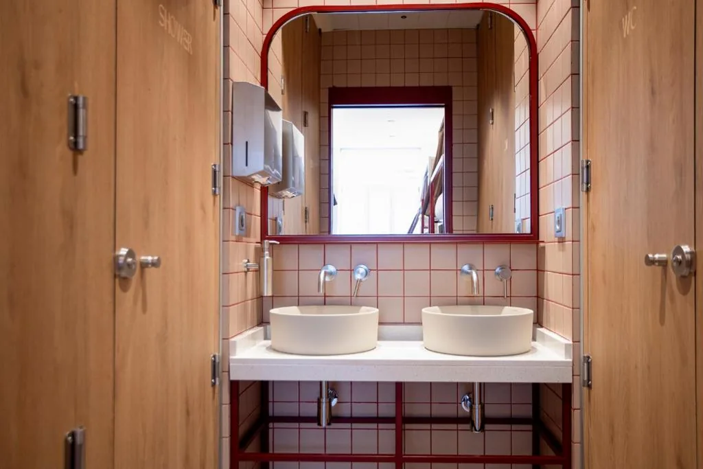 Bett im gemischten Schlafsaal mit 10 Betten — The Central House Valencia Mercado Central