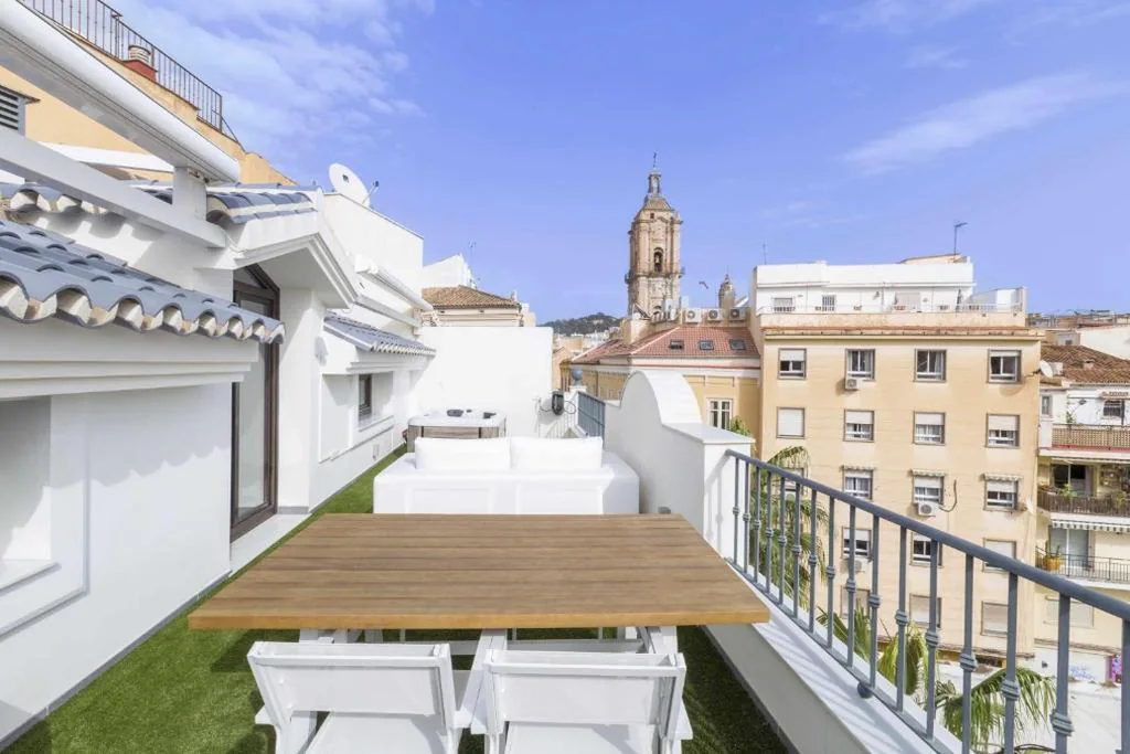 Suite Dúplex — THE CLOCK HOUSE - Luxury Urban Suites