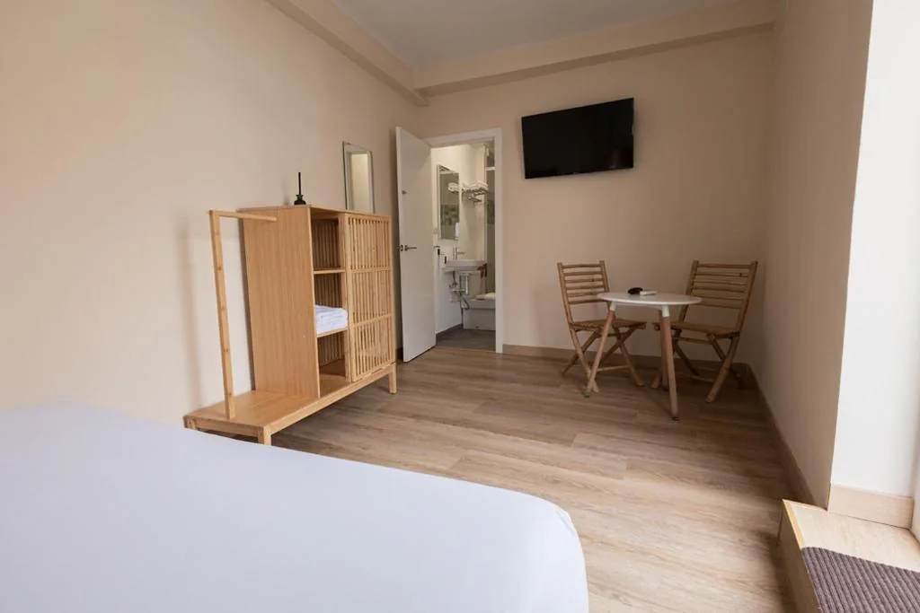 Habitación Doble con terraza — The Clover