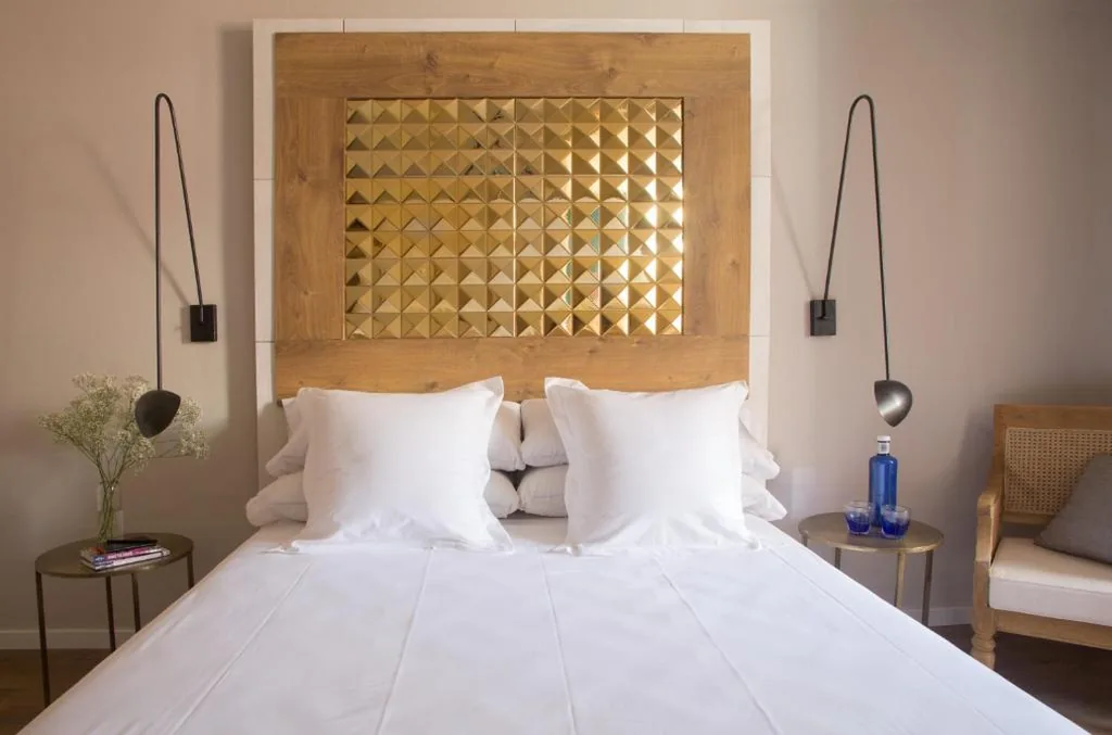 Camera matrimoniale superior — The Conica Deluxe Bed&Breakfast