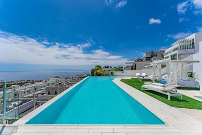 The Eagles Luxury Spa Villa Overlooking Siam Park Sleeps 14 — Foto 7