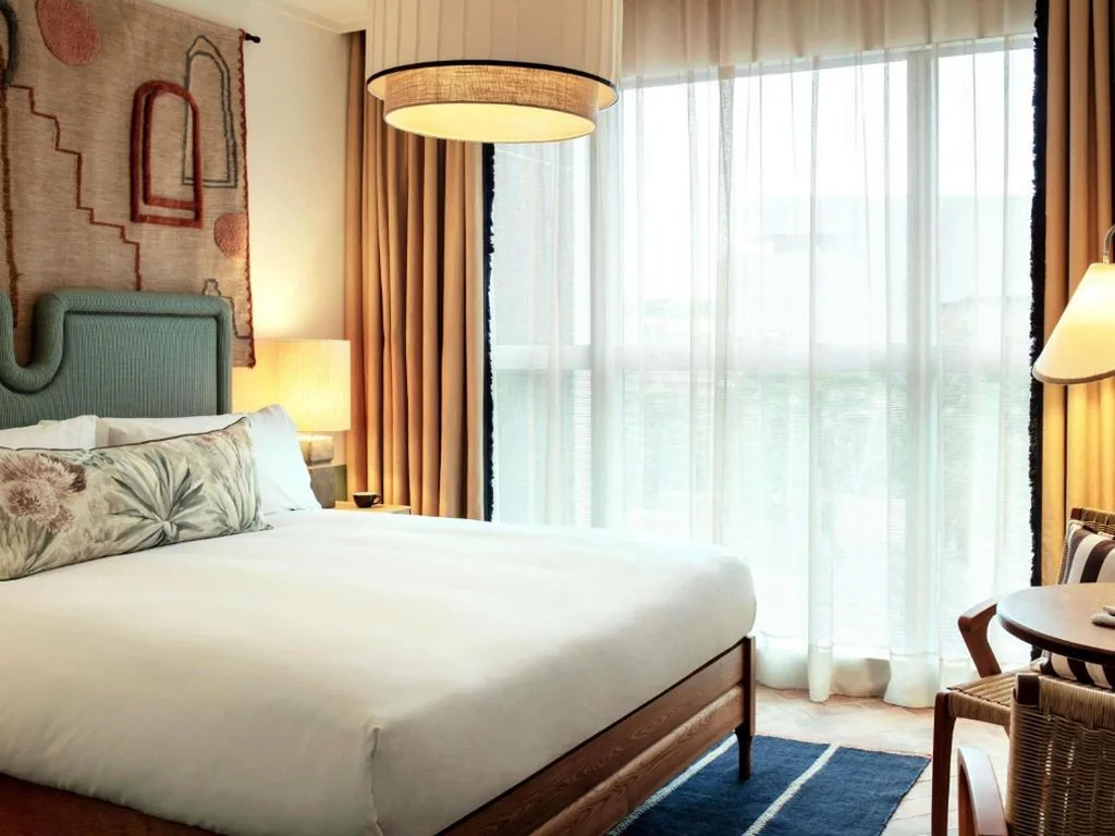 Roomy — The Hoxton, Poblenou