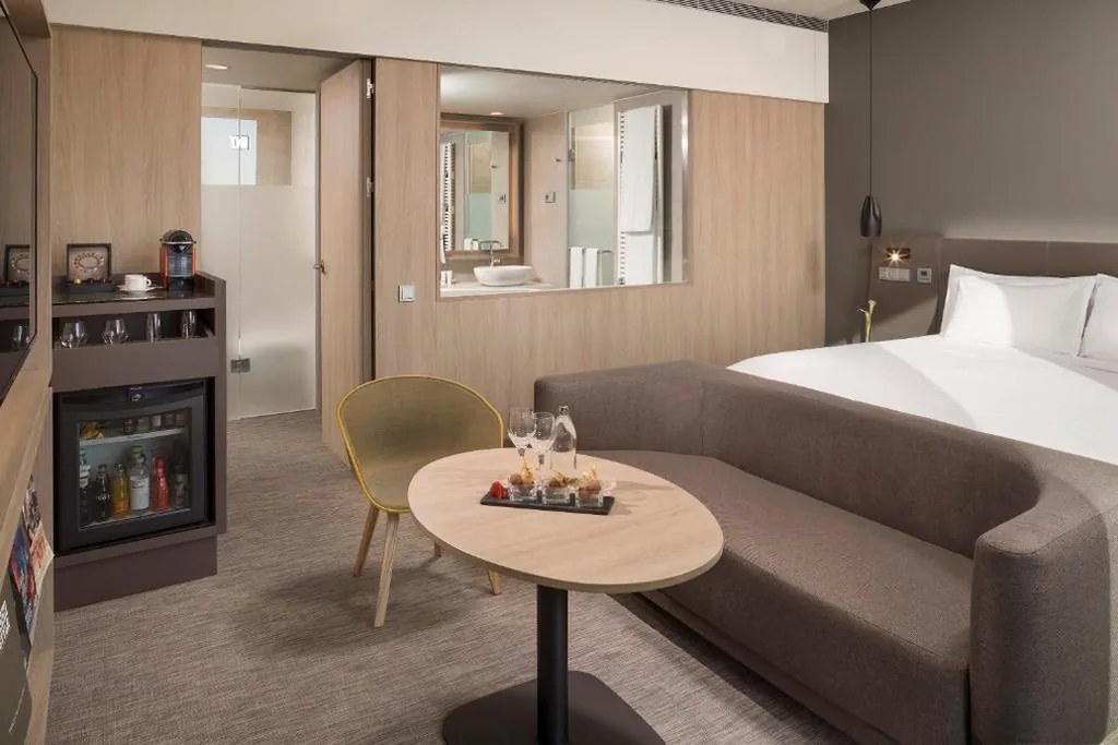 Suite Principal The Level con vistas al mar — The Level at Meliá Barcelona Sky