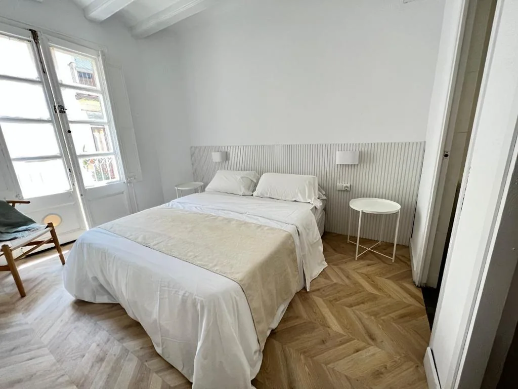 Tweepersoonskamer met balkon — The MO GOTIC