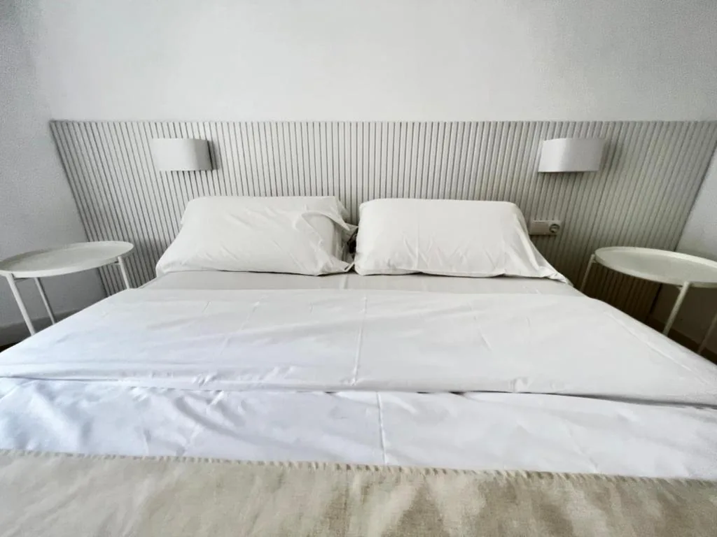 Standaard tweepersoonskamer met gedeelde badkamer — The MO GOTIC