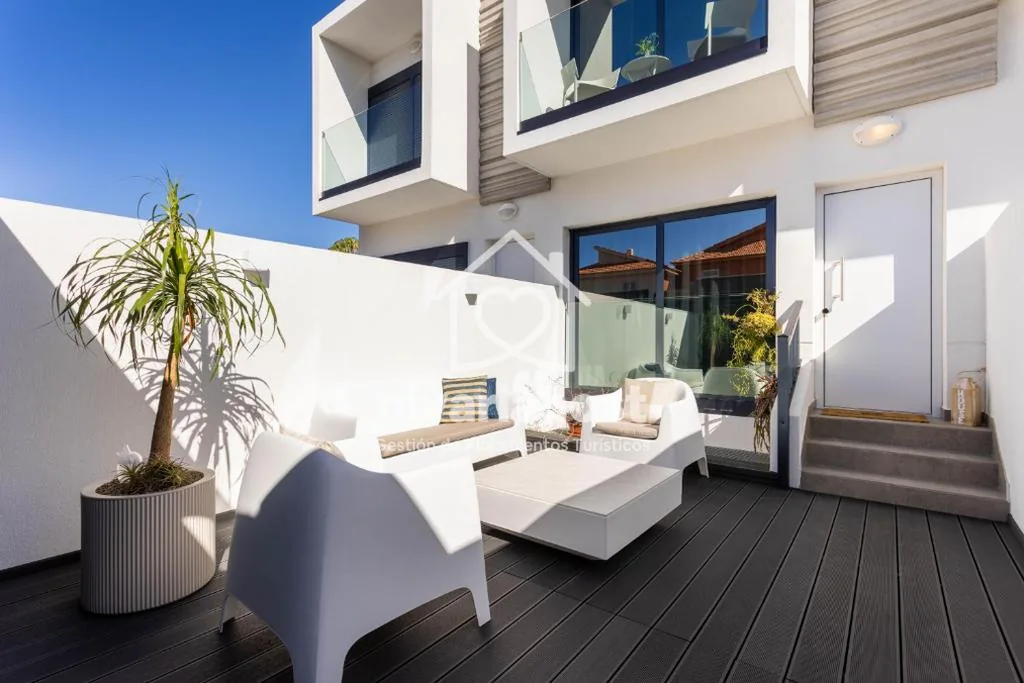 Haus mit 3 Schlafzimmern — The Oasis El Medano, by Nivariahost