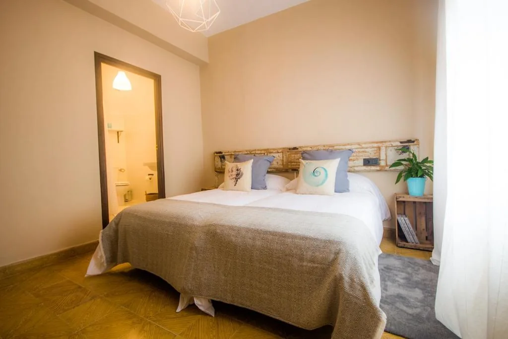 Doppelzimmer mit eigenem Bad — The Old Seaman Bed & Breakfast