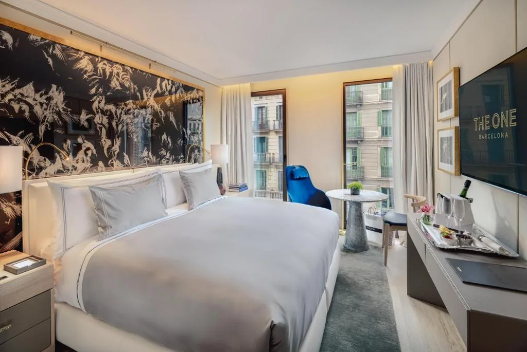 Chambre Classique avec vue sur la ville — The One Barcelona GL
