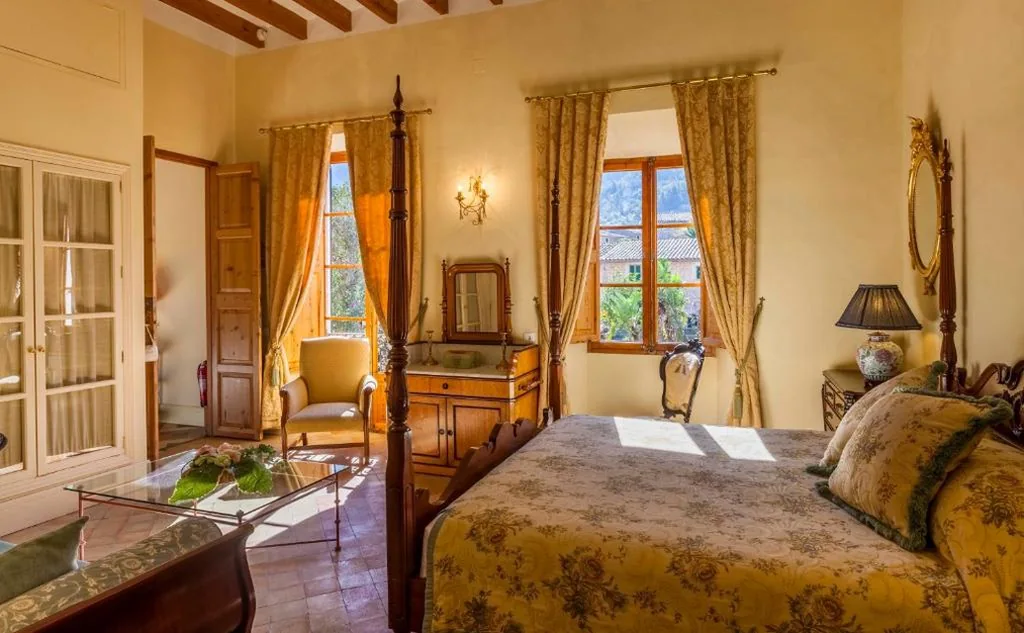 Suite Junior con vistas a la montaña — The Salvia - Adults Only