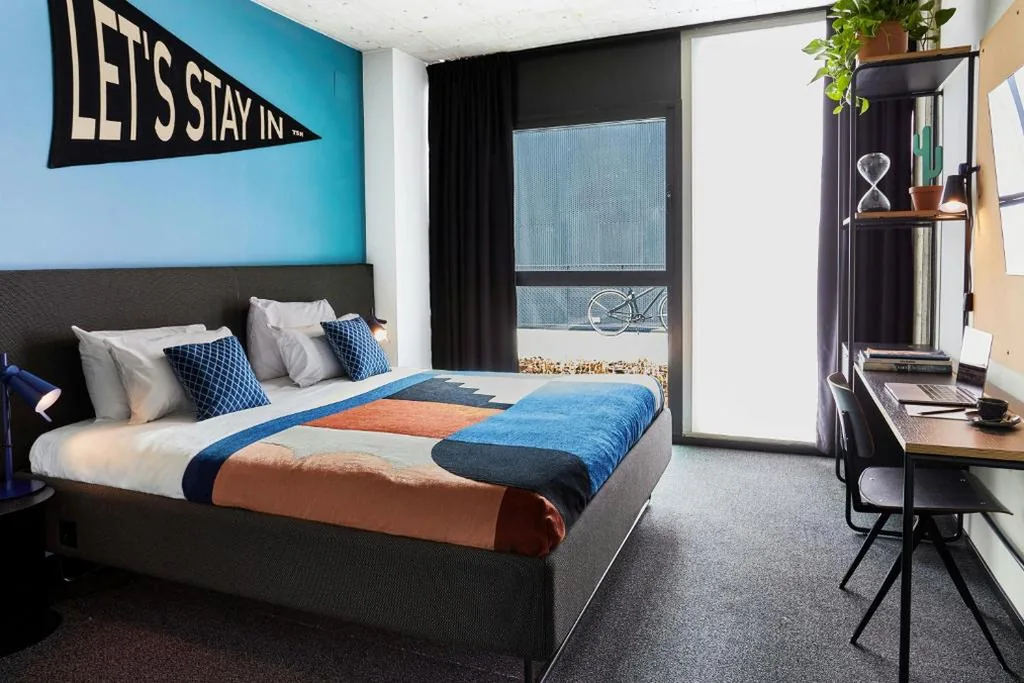 Deluxe Studio — The Social Hub Madrid Extended Stay