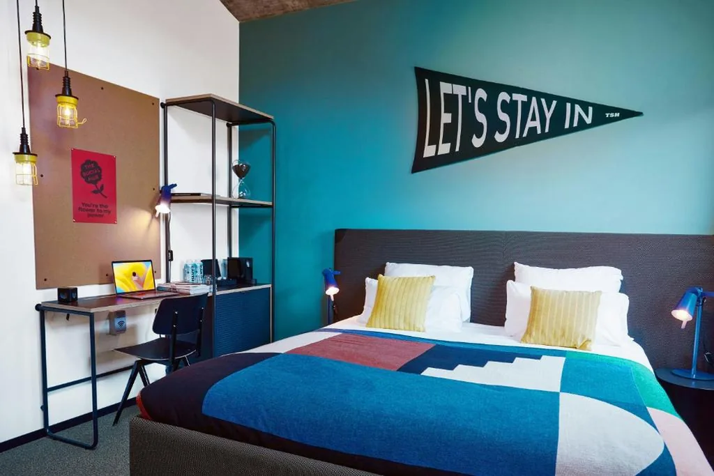 Standard Room - King Bed — The Social Hub Madrid Extended Stay