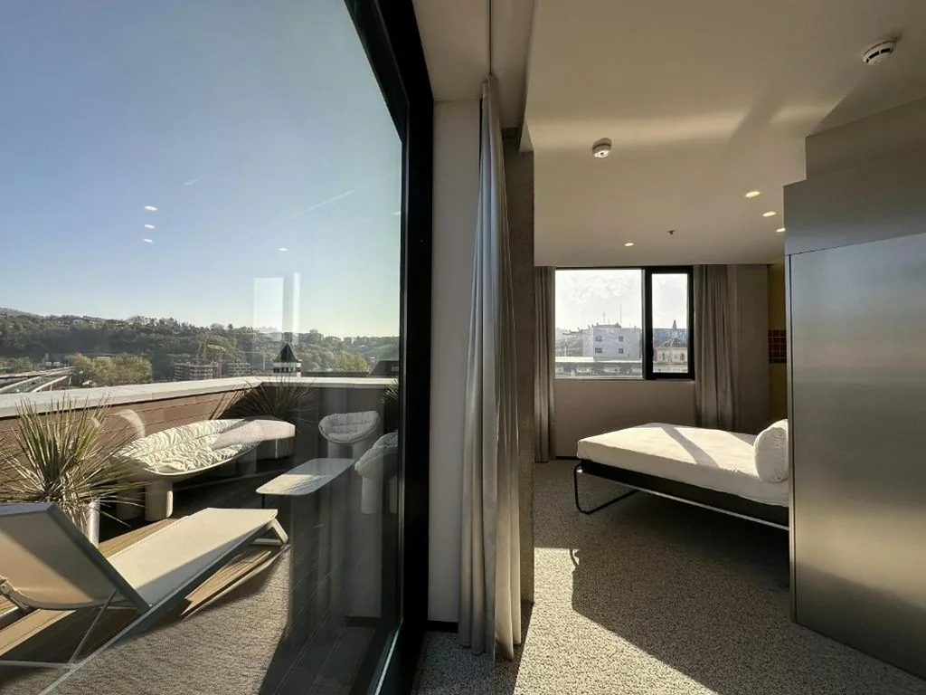Suite Deluxe — The Social Hub San Sebastián